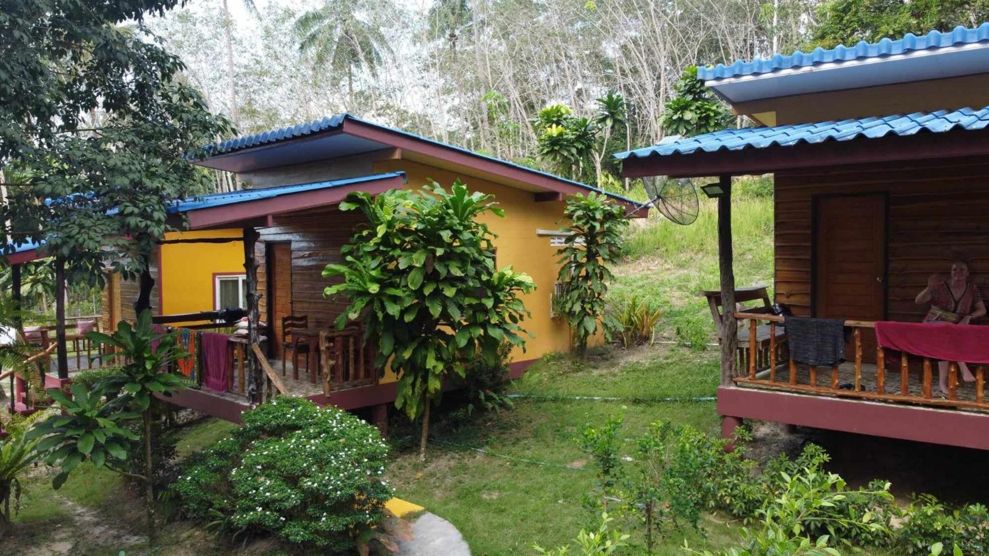 Baan Panseng Bungalow Ko Kut Екстериор снимка