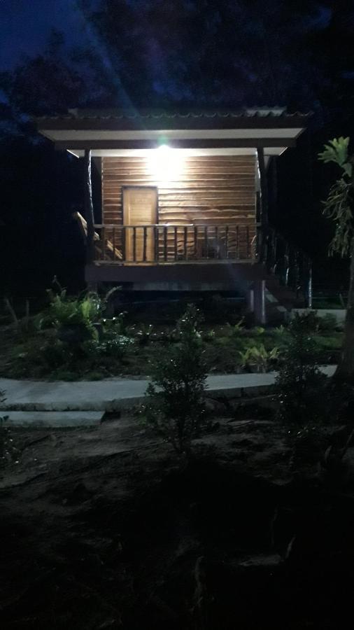 Baan Panseng Bungalow Ko Kut Екстериор снимка