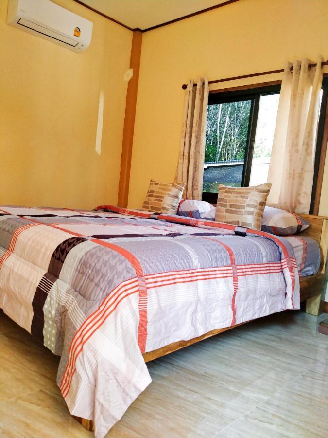 Baan Panseng Bungalow Ko Kut Екстериор снимка