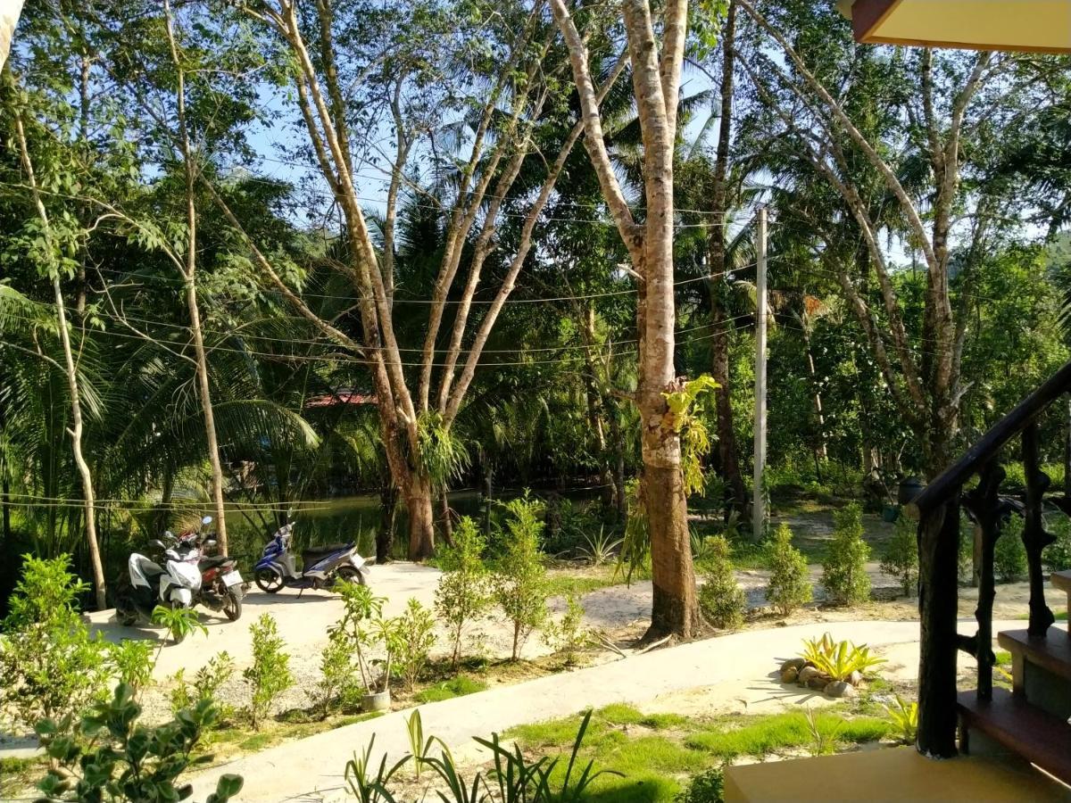 Baan Panseng Bungalow Ko Kut Екстериор снимка